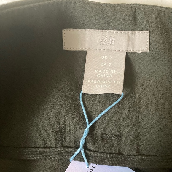 H&M paperbag waist front zip trousers (size 2) - Picture 4 of 6